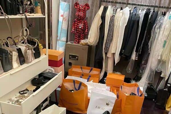 延边州汪清回收一线品牌衣服